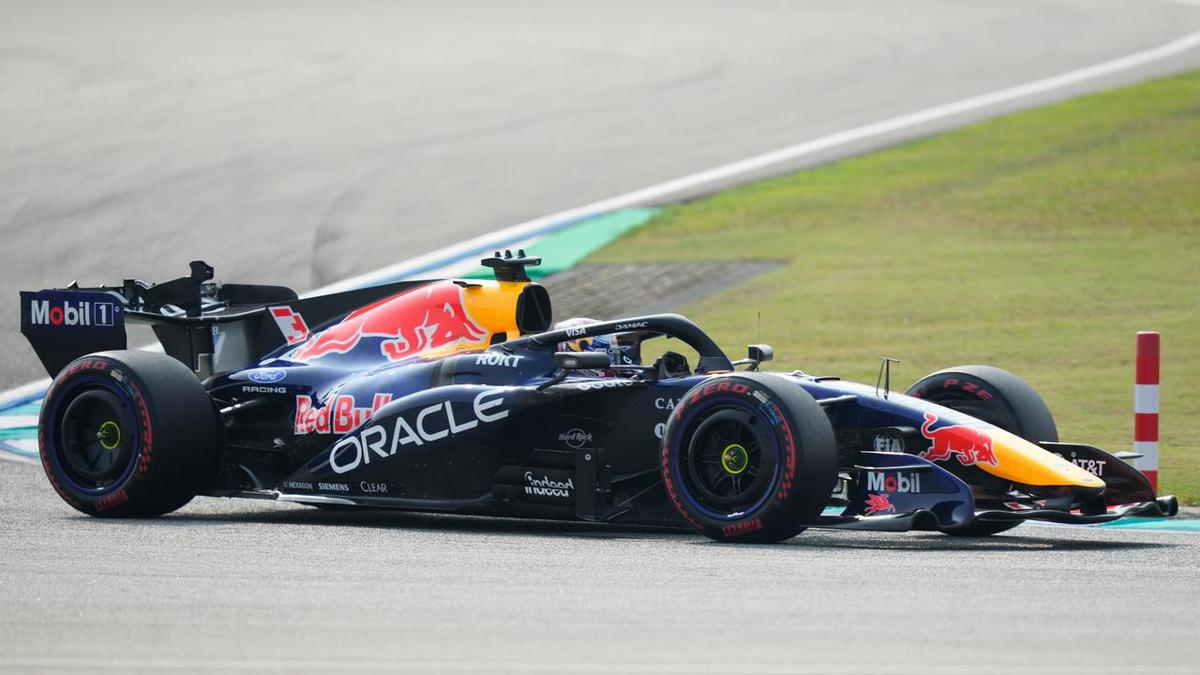 Max Verstappen clinches pole at Bahrain Grand Prix in Malaysia, ending front‑row drought