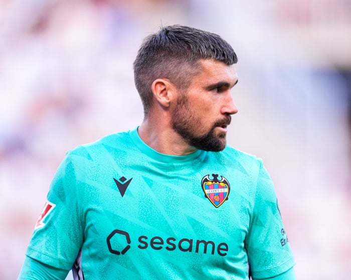 Socceroos Captain Maty Ryan Omitted as Seven Uncapped Players Head to Brazil